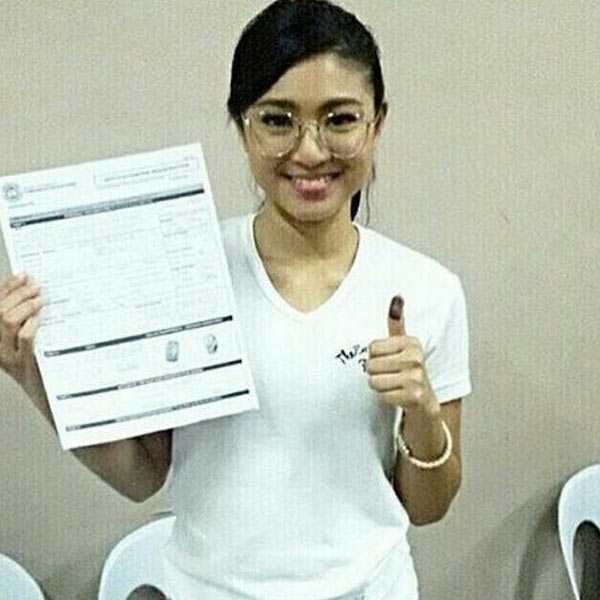 LOOK: Celebrities who are now registered voters #3