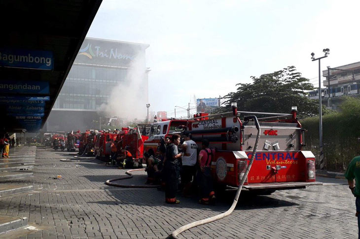 Fire Hits Trinoma Mall In Quezon City Abs Cbn News