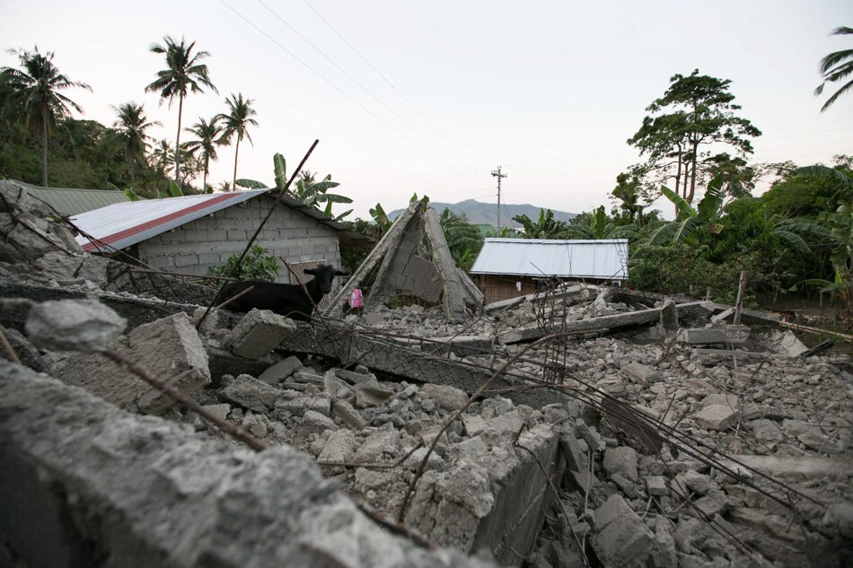 SLIDESHOW Life After The Earthquakes In Tingloy Batangas ABS CBN News