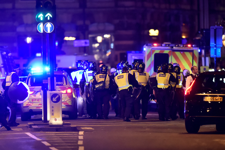 London Bridge attack: Several people hurt, up to seven feared dead London Bridge attack: Several people hurt, up to seven feared dead