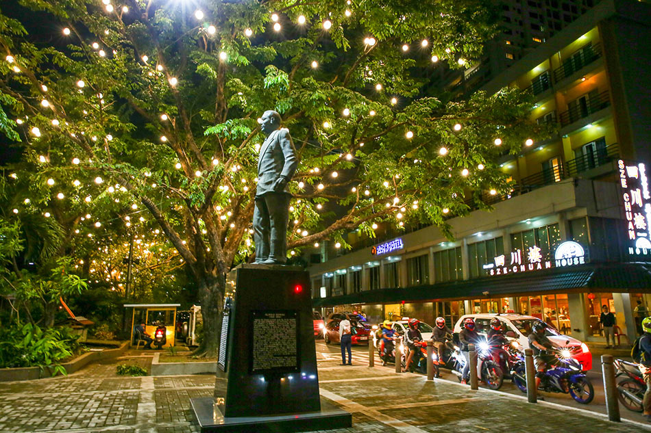 Manila Illuminates Roxas Blvd With 12 000 Capiz Lanterns ABS CBN News