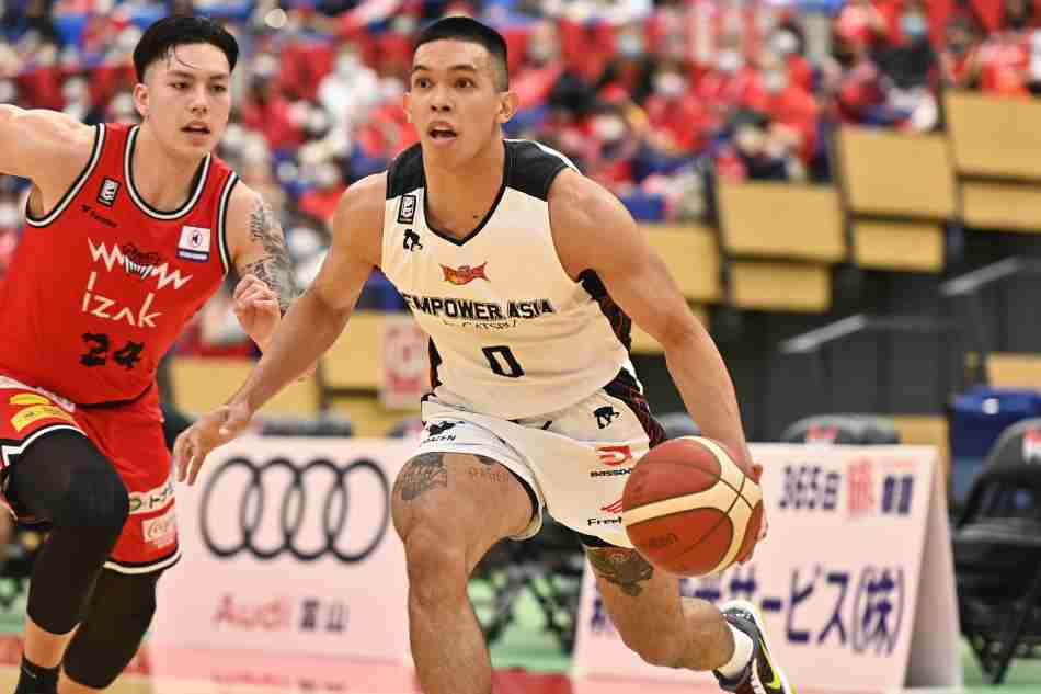Toyama import Dwight Ramos defends San-En
