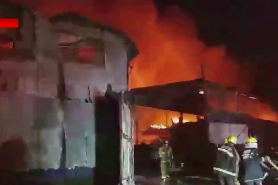 P M Halaga Ng Gamit Sa Warehouse Sa Cubao Nasunog Abs Cbn News