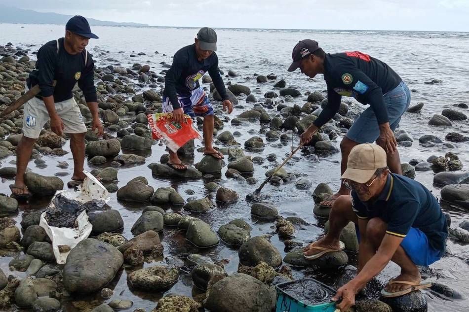 122 Fall Ill After Oil Spill In Oriental Mindoro ABS CBN News