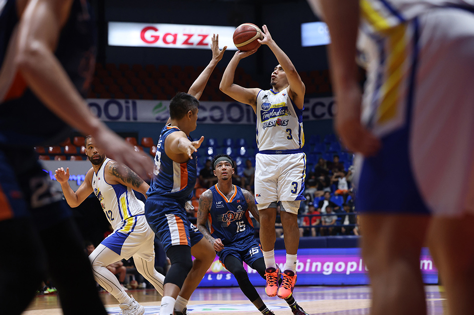 PBA Lee Lights Up Meralco As Magnolia Pockets 7th Win ABS CBN News