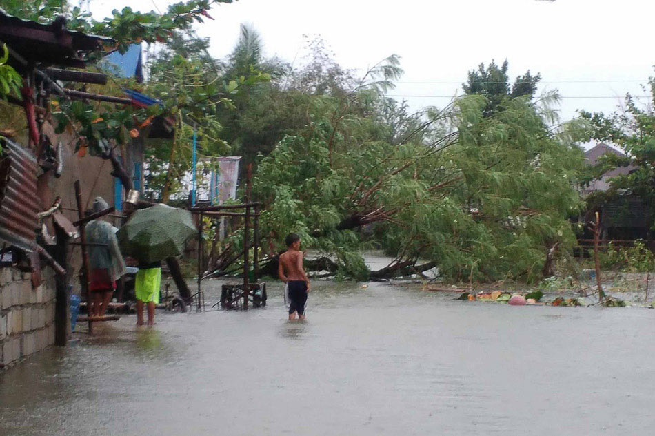 IN PHOTOS: Typhoon Lawin Aftermath 6