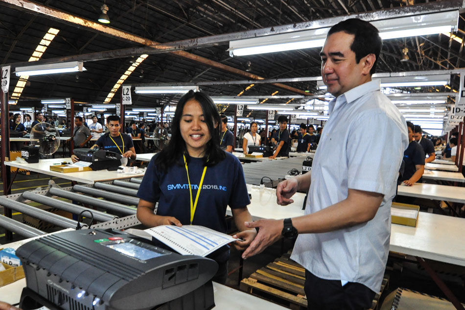Comelec tests Vote-Counting Machine