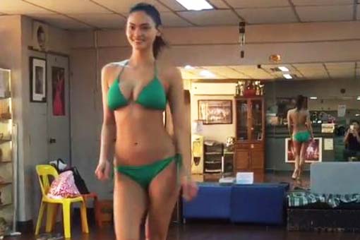 WATCH: Pia Wurtzbach struts her stuff in bikini | ABS-CBN News