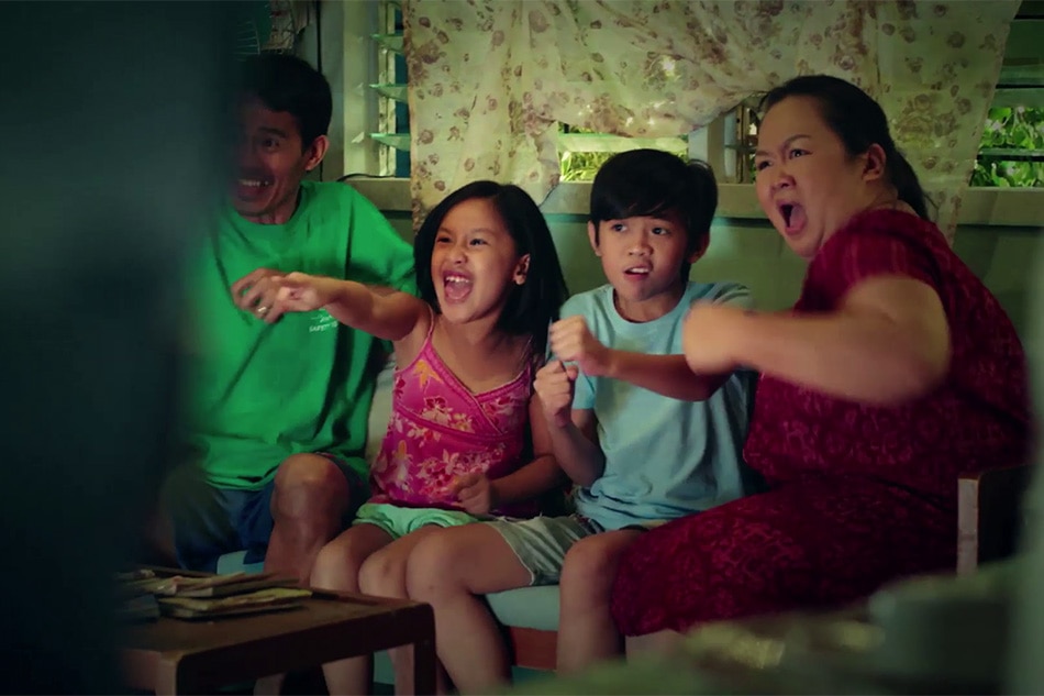 Barkada bonding like no other: A 'plusabog' movie marathon | ABS-CBN News