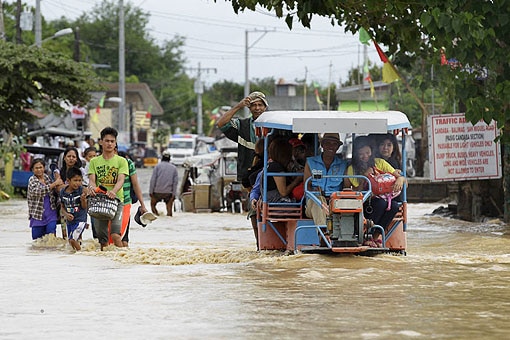 Gov't warns of floods in Pampanga, Bulacan | ABS-CBN News