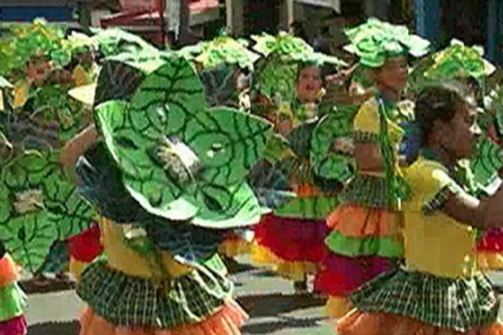 Tingnan Pinangat Festival Ng Camalig Albay Abs Cbn News