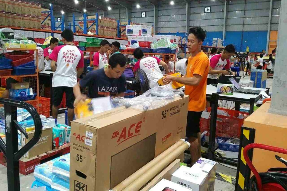 Lazada to launch fully automated warehouse, hire robots next year 2