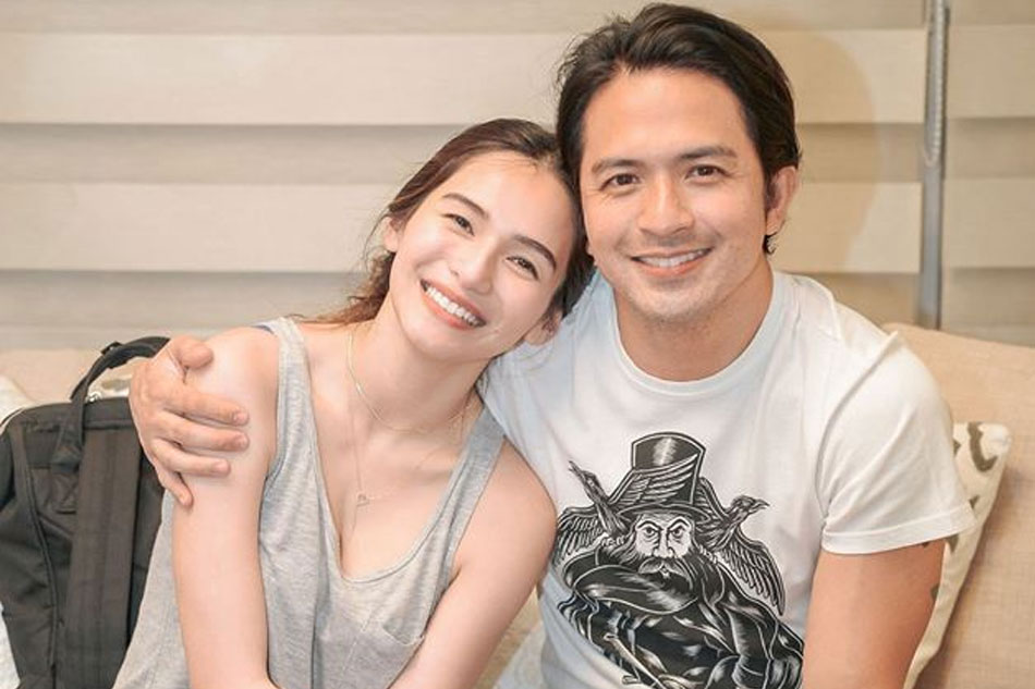 In Photos Dennis Trillo S Intimate Birthday Party Abs Cbn News