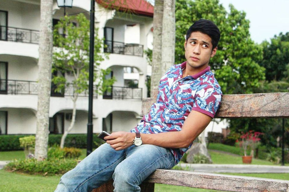 Aljur Abrenica, binigyan ng birthday surprise habang ... from sa.kapamilya....