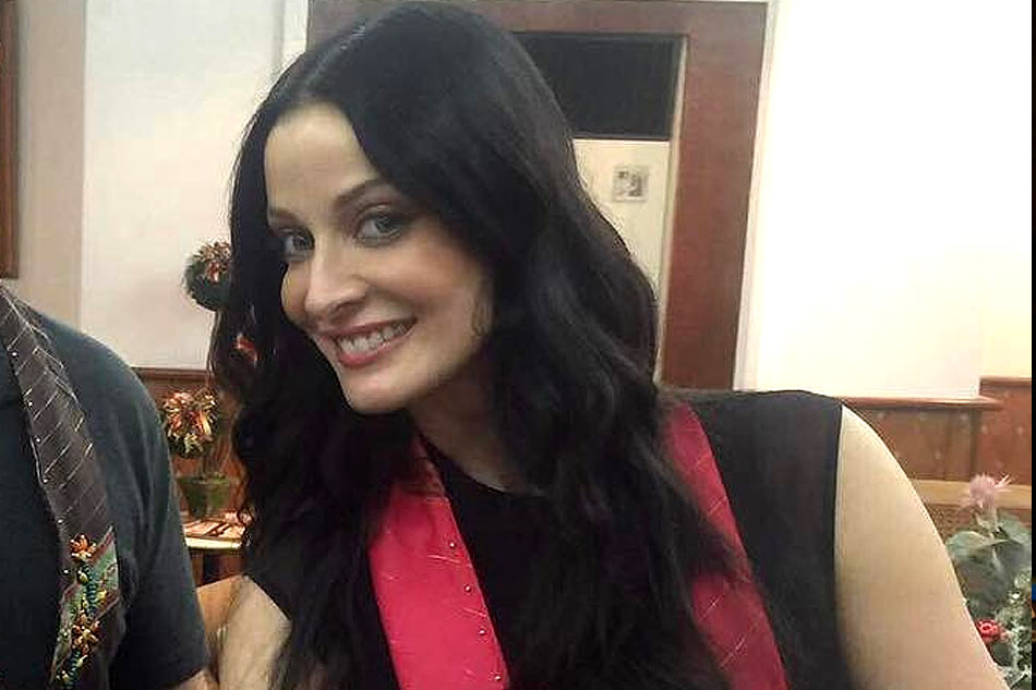 Dayanara Torres Arrives In Ph For Miss Universe Abs Cbn News