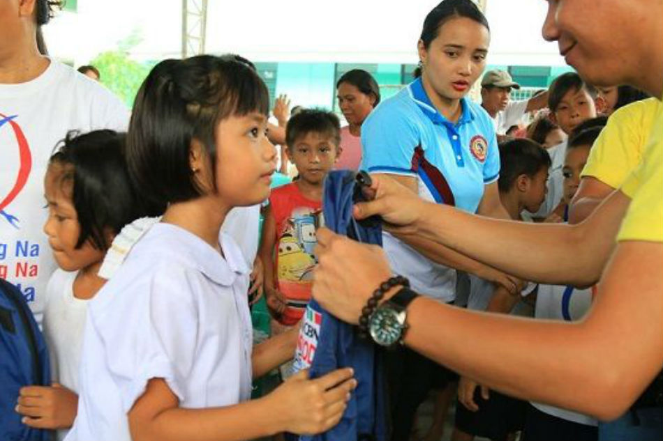 School supplies, classroom, tulong sa mga seryoso sa pag-aaral | ABS