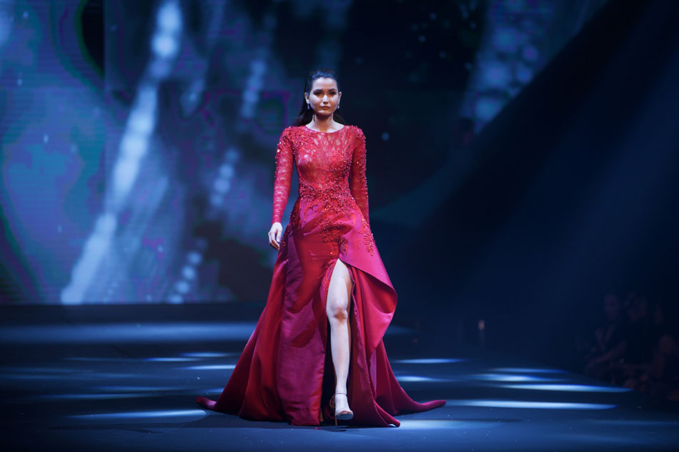michael leyva gown price