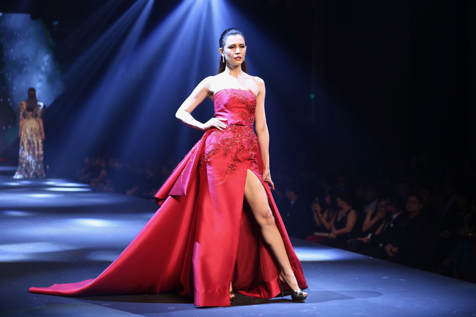 michael leyva gown price