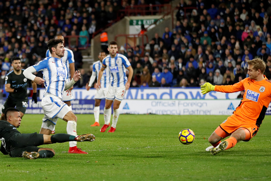 Manchester City Will Slip Up - Chelsea Legend Urges Blues To Keep Going