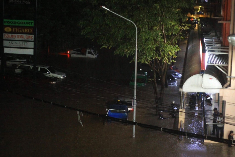 IN PHOTOS: Flash floods leave thousands stranded in Cagayan de Oro City 8