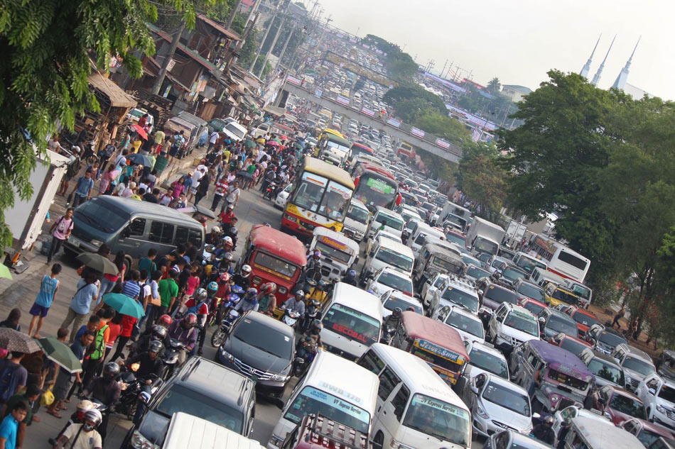 Manila Among World S Most Stressful Cities Study ABS CBN News   20160517 Commonwealth Traffic Rm 