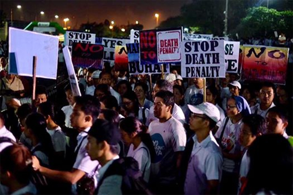 Philippine Church in 'show of force' vs drug killings