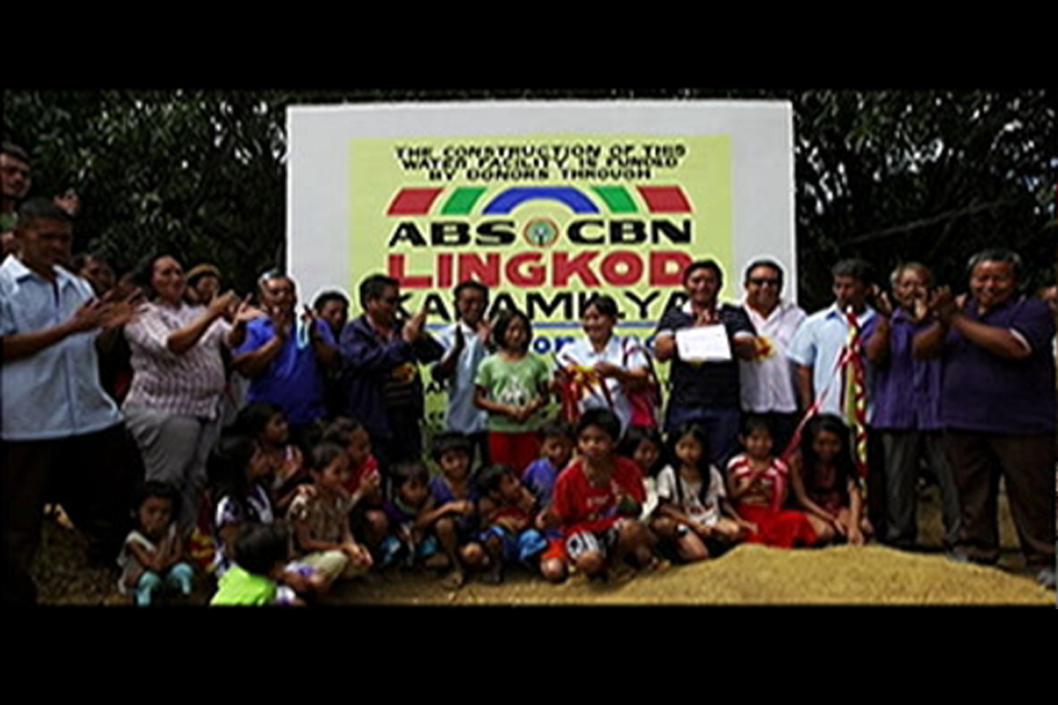 kakulangan sa pagkain Puerto princesa, palawan, enero 12 (pia) --- agad na tinugunan ng provincial disaster risk reduction management office (pdrrmo) ang kakulangan sa pagkain sa bayan ng cagayancillo. kakulangan sa pagkain Puerto princesa, palawan, enero 12 (pia) --- agad na tinugunan ng provincial disaster risk reduction management office (pdrrmo) ang kakulangan sa pagkain sa bayan ng cagayancillo.