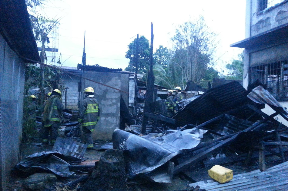 Fire Razes 5 Houses In Davao City 