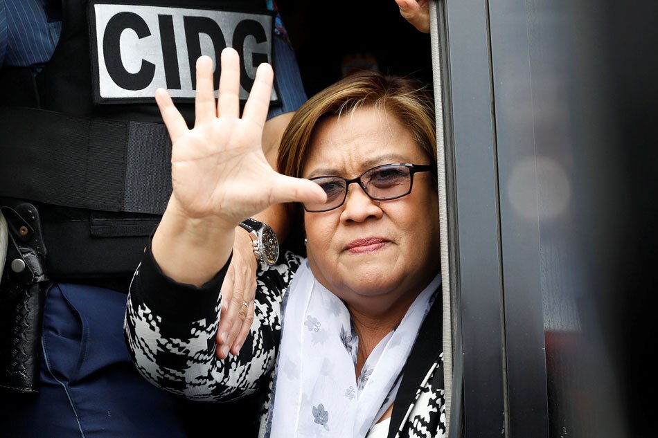De Lima: 2009 DDS probe failed because Davao folk sided with &#39;ruthless King&#39; 1