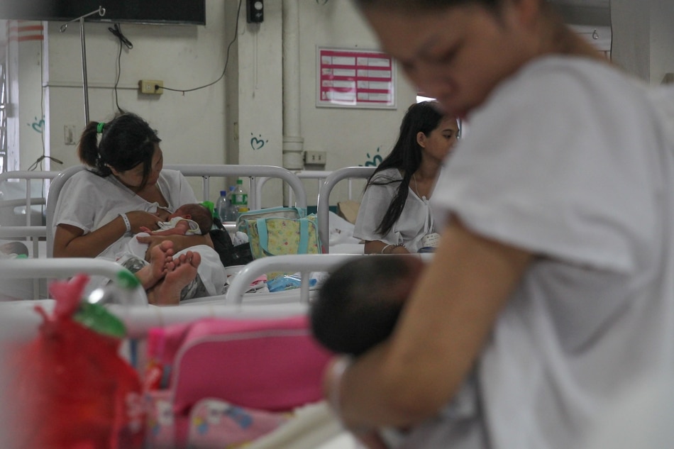 Nearly 200 000 Filipino Teens Get Pregnant Annually Popcom Abs Cbn News