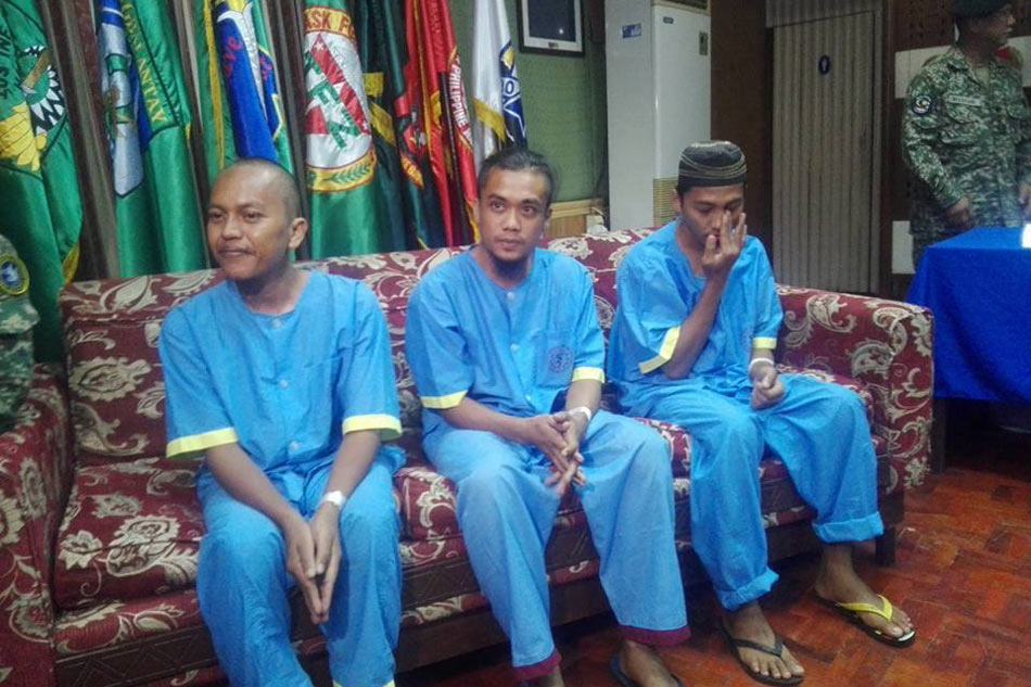 3-malaysian-kidnap-victims-nailigtas-sa-sulu-abs-cbn-news