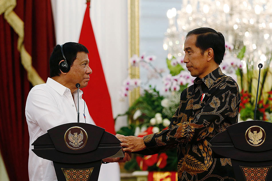 Widodo: ASEAN must solve South China Sea row &#39;immediately&#39; 1