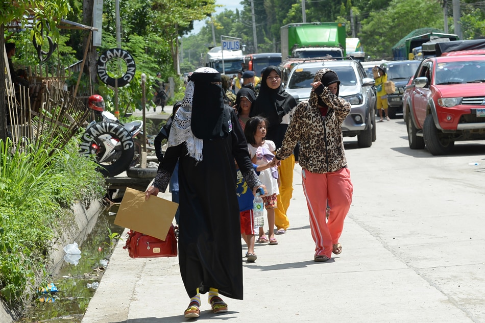 3 more civilians killed, more wounded as Marawi clashes continue 1