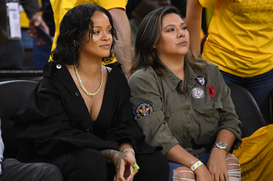 Curry takes verbal swipe at Rihanna after Finals antics ABSCBN News