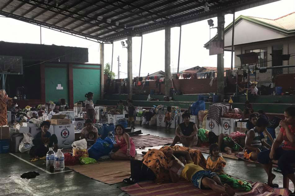 Iligan City deals with overcrowding as more evacuees arrive from Marawi 1