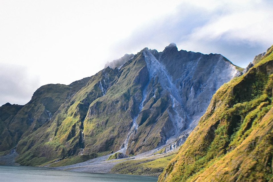 Phivolcs: 826 quakes recorded around Mt. Pinatubo last week but no eruption threat | ABS-CBN News