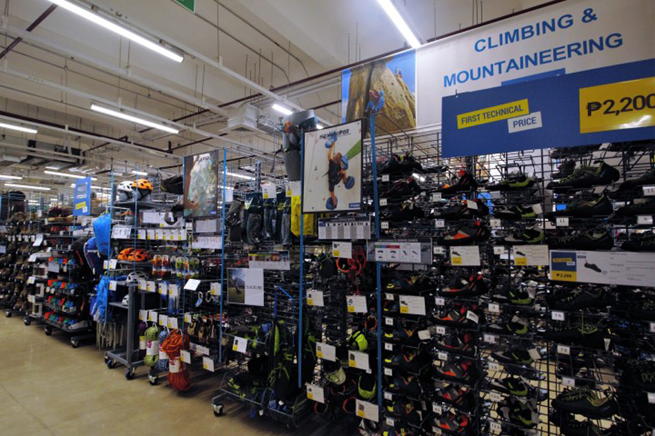 decathlon safety shoes