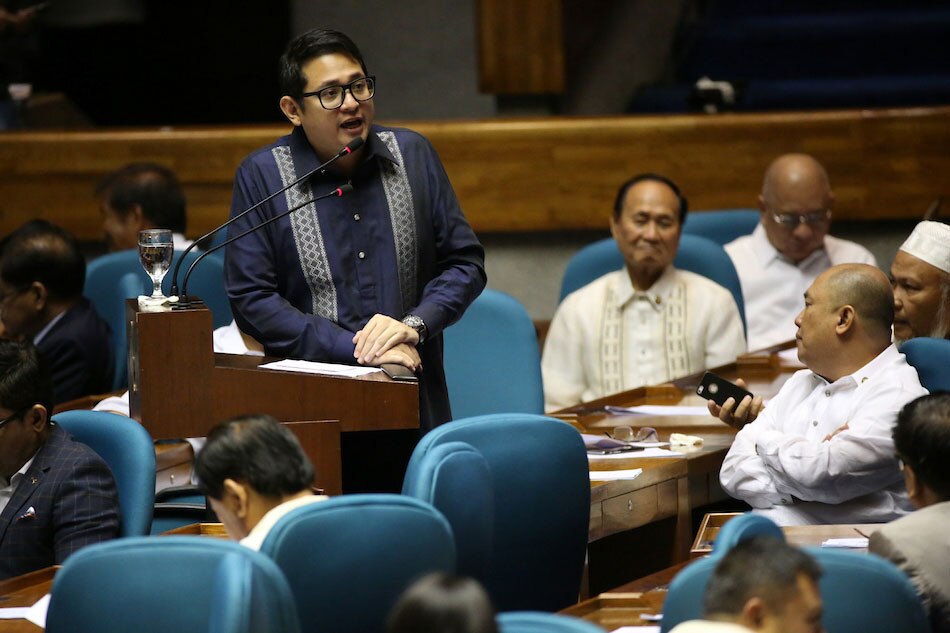 Minority lawmakers push for &#39;shorter, limited&#39; martial law extension 1
