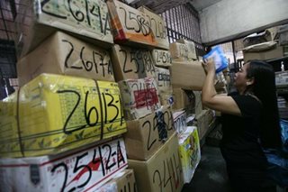 BOC assures delivery of 2,000 delayed balikbayan boxes
