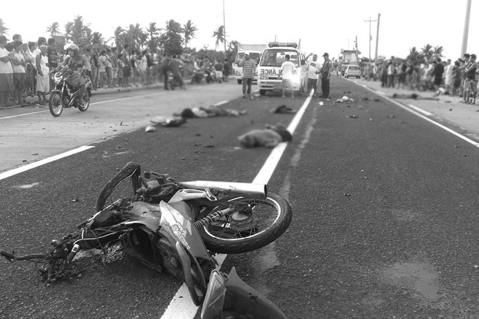 Motorsiklo Sinalpok Ng Suv 3 Rider Patay Abs Cbn News