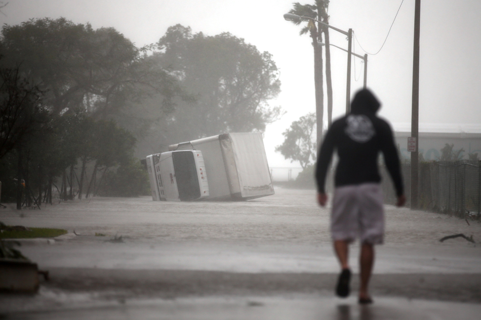 Looters caught on video during Hurricane Irma arrested by Fort Lauderdale police