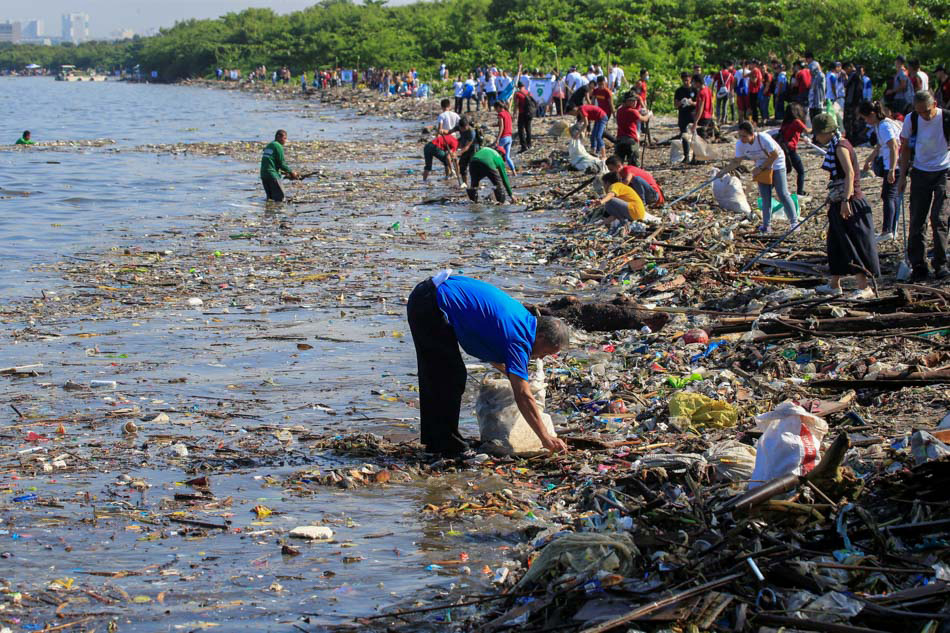 Thousands join coastal cleanup | ABS-CBN News