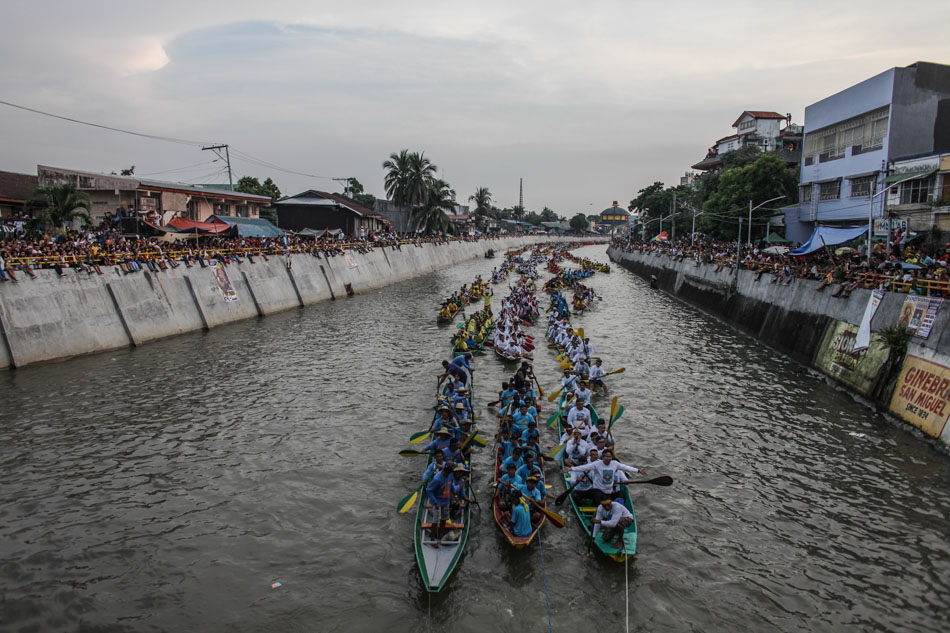 LOOK: Thousands join fluvial procession in Naga 14