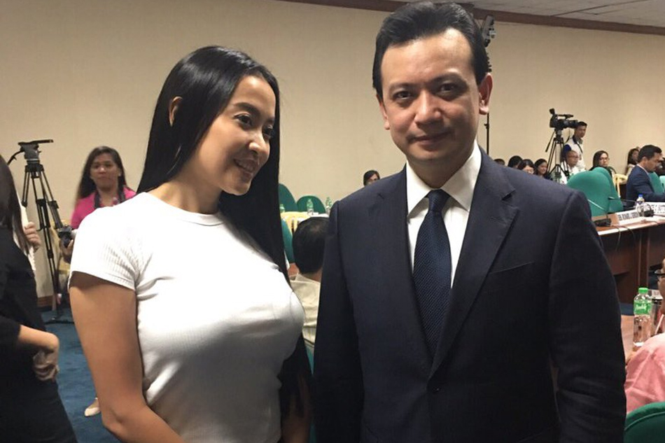 Look Mocha Takes Photo With Trillanes After Senate Hearing Abs Cbn News