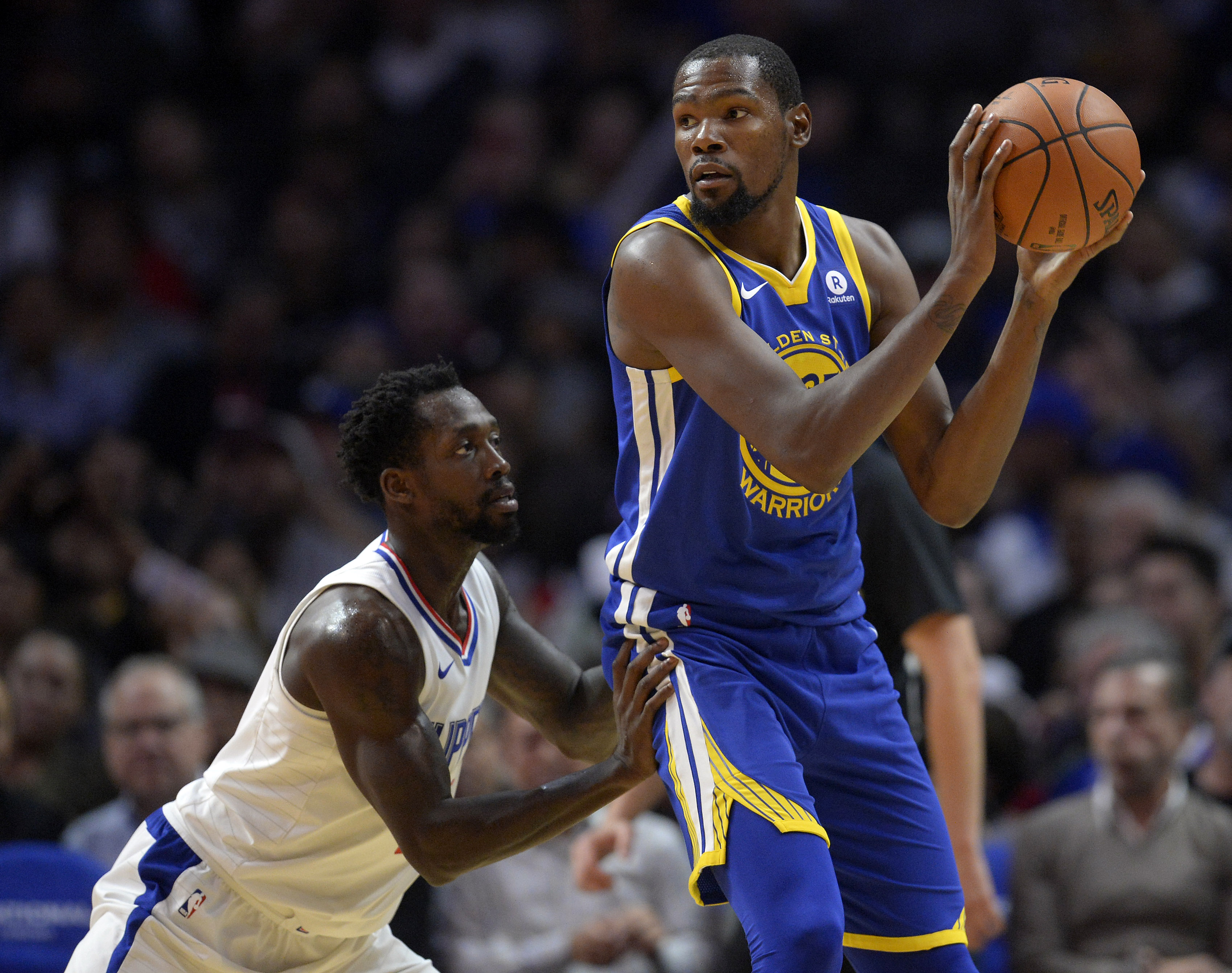 Warriors overpower Clippers, T-Wolves outlast Heat in OT | ABS-CBN News