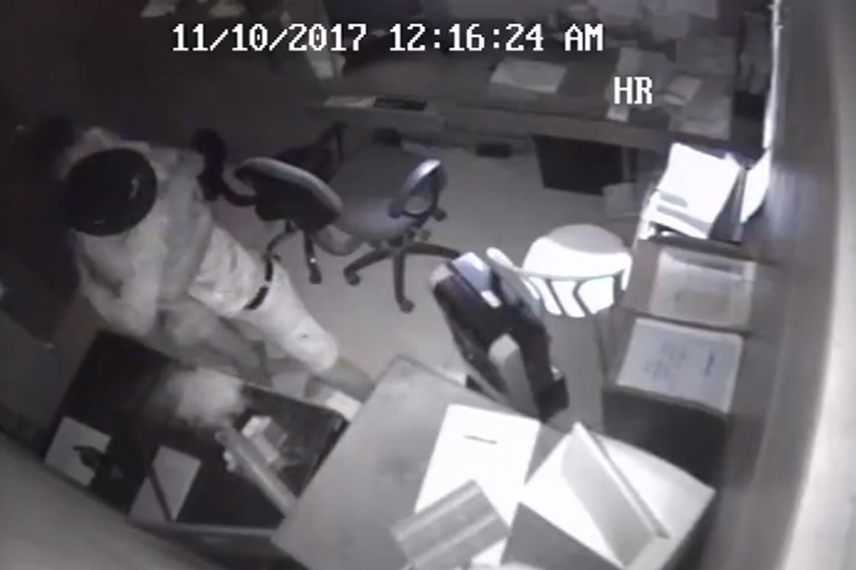 CAUGHT ON CCTV: Robbers Celebrate After Opening Cash Vault | ABS-CBN News