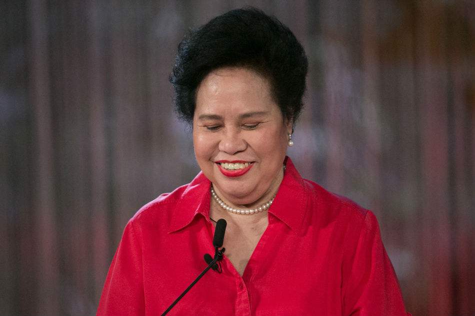 Duterte nominates Miriam Santiago for highest civil service award 1