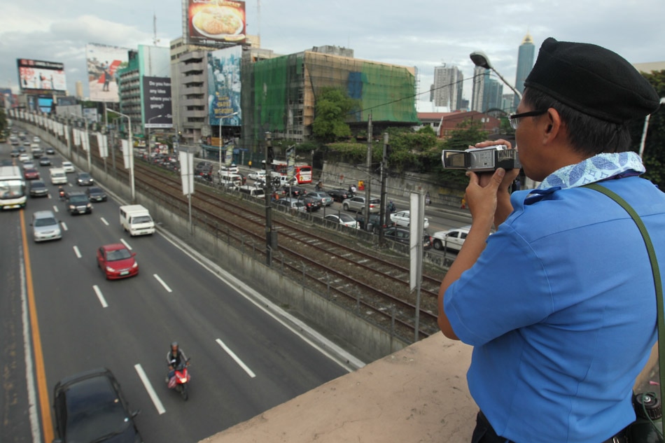 Mmda Tests Edsa Carpool Lane Abs Cbn News 2426