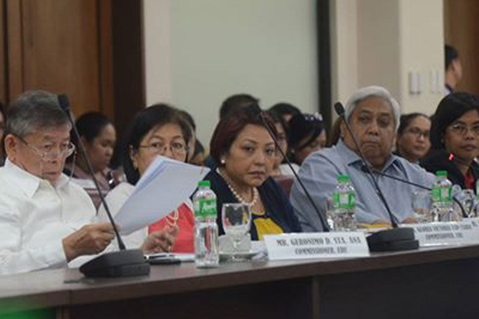 Ombudsman suspends ERC officials | ABS-CBN News