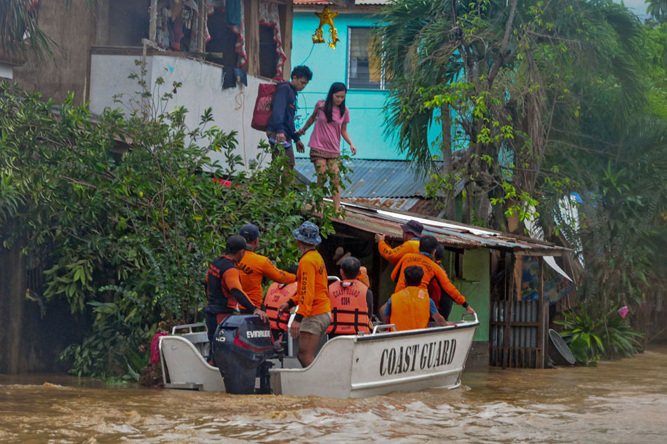 At Least 90 Dead In Mudslides, Flooding As 'Vinta' Hits Mindanao | ABS ...